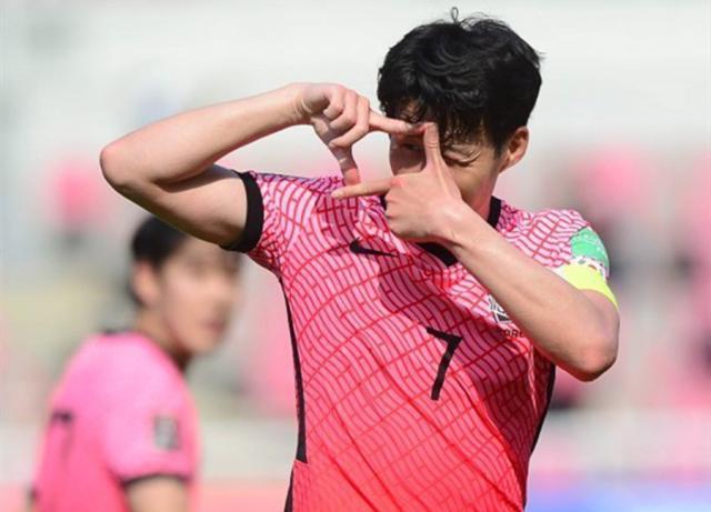 开云体育官网-韩国队12强赛名单孙兴慜带伤参赛 奇诚庸二世回归